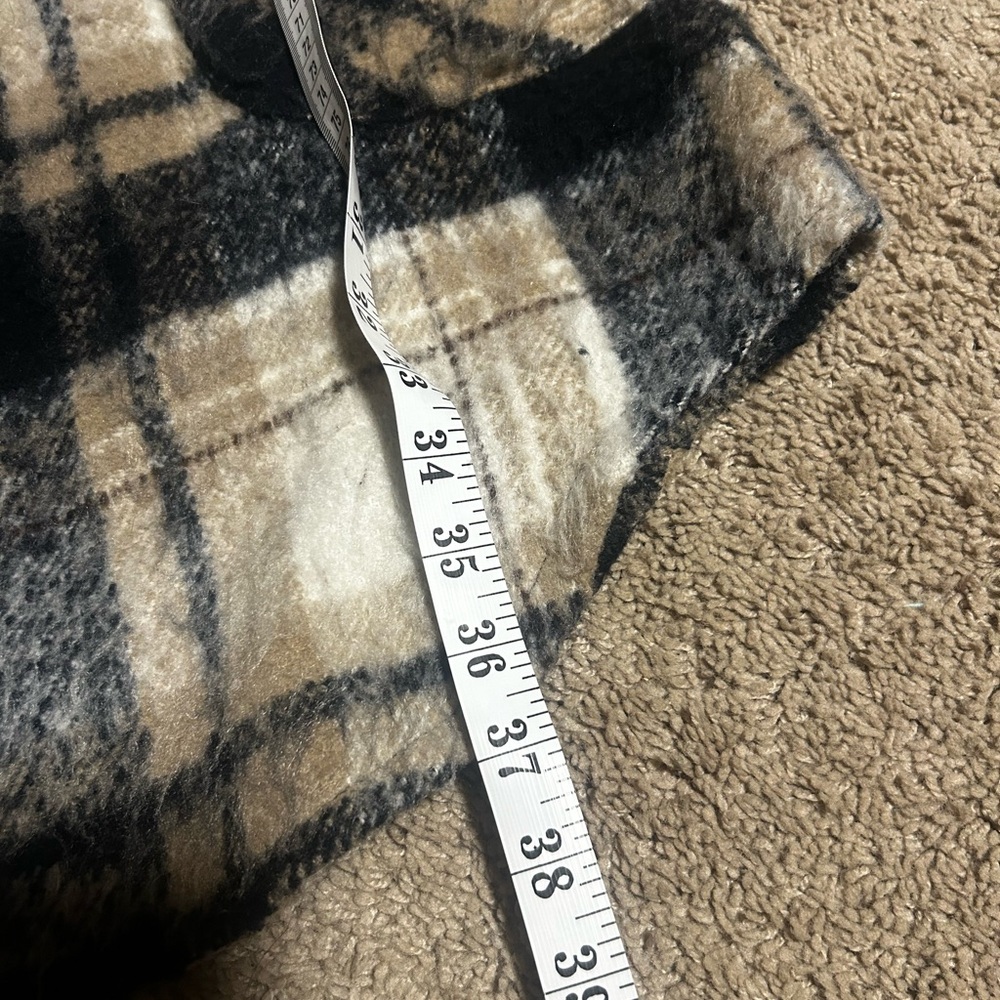 RD Style Black and Cream Plaid Teddy Jacket size large - Picture 6 of 8